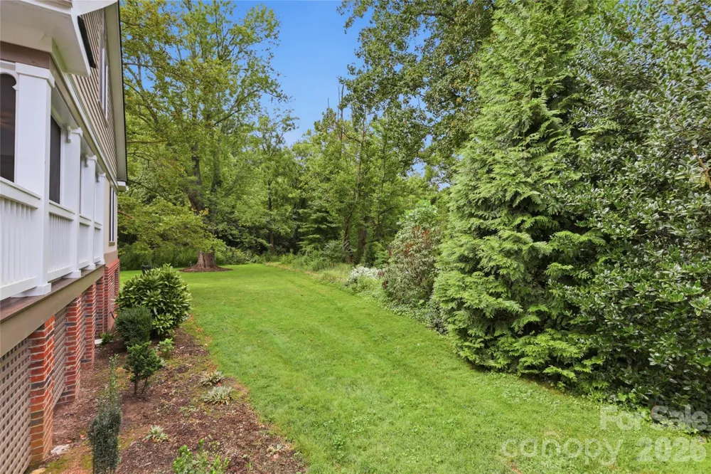 18 Creekside Way Asheville, NC 28804