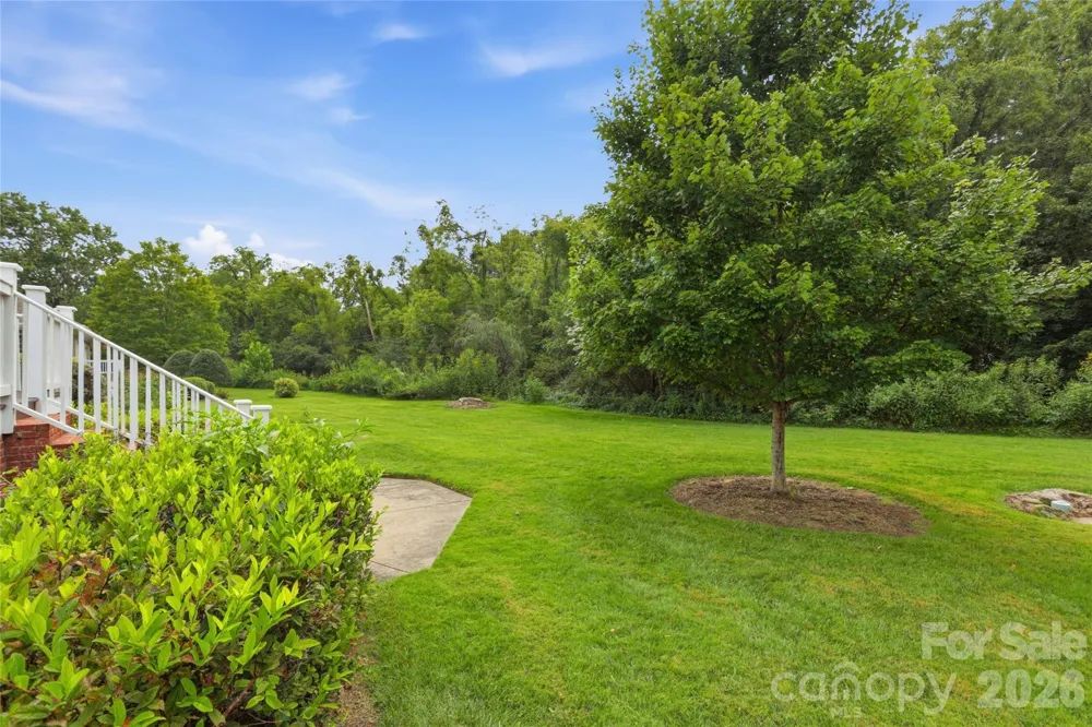 18 Creekside Way Asheville, NC 28804