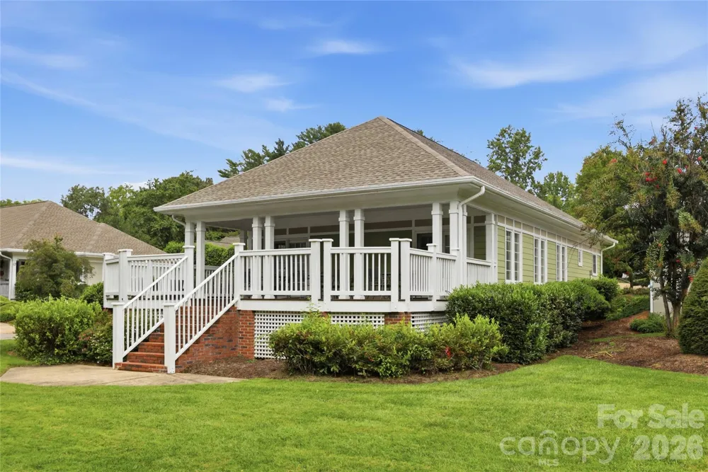 18 Creekside Way Asheville, NC 28804