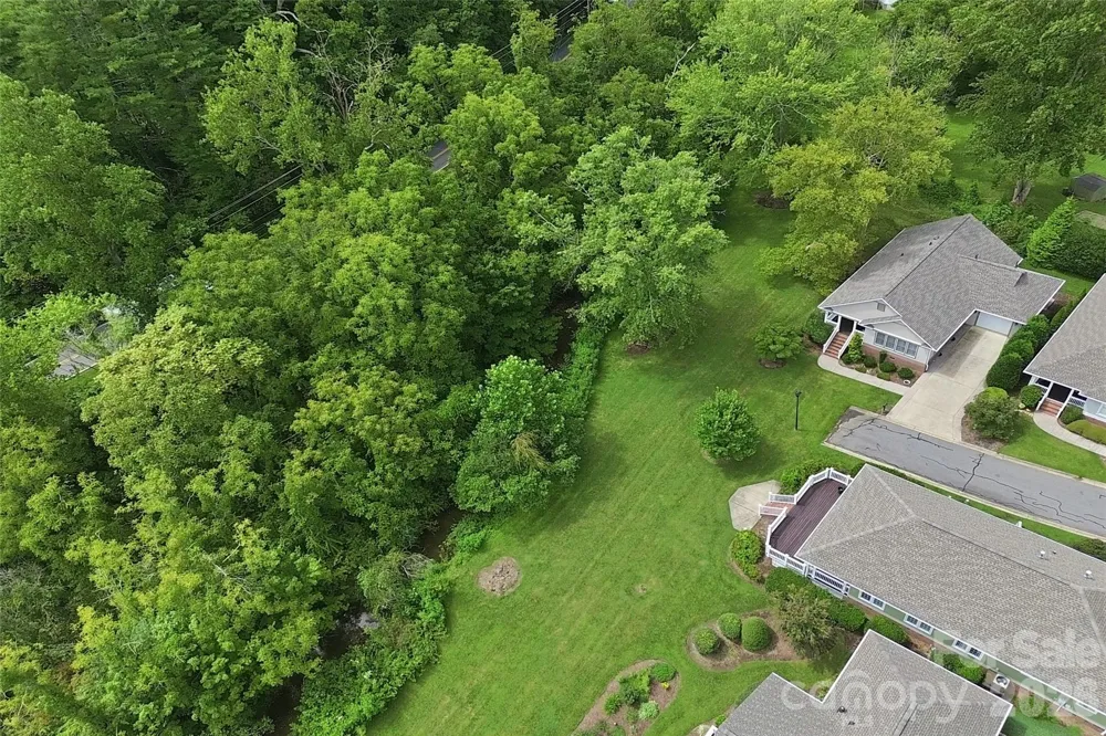 18 Creekside Way Asheville, NC 28804