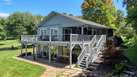 30 Shores Drive