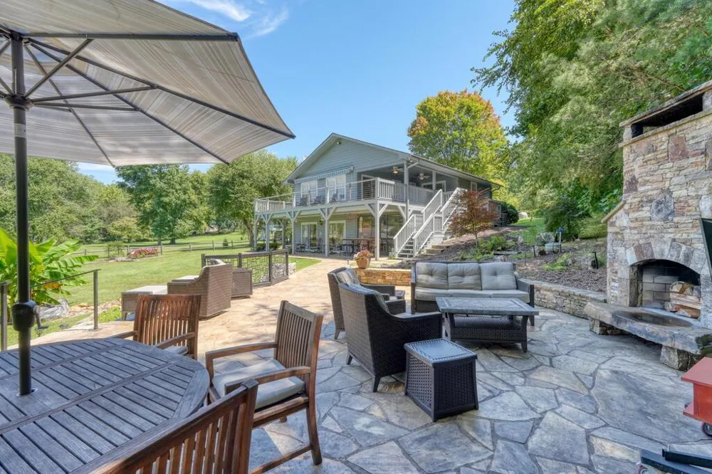 30 Shores Drive Hayesville, NC 28904