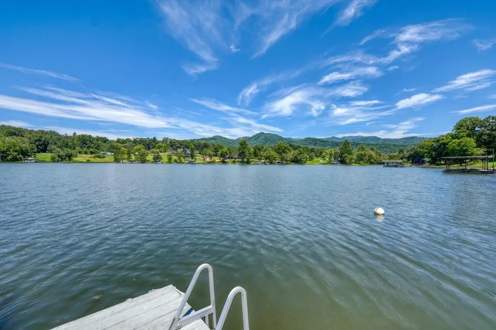 30 Shores Drive Hayesville, NC 28904
