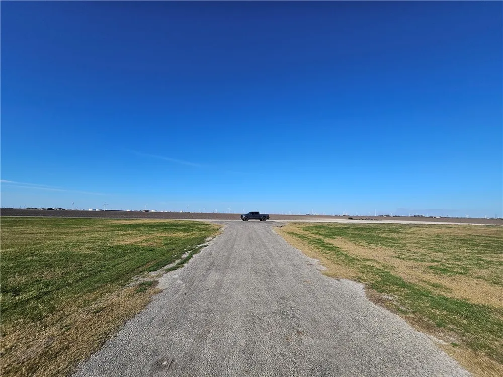 17 CR 2226 CIRCLE Taft, TX 78390