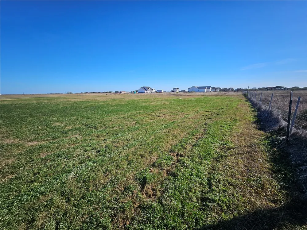 17 CR 2226 CIRCLE Taft, TX 78390