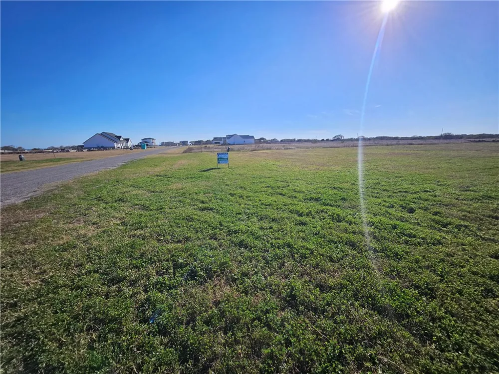 17 CR 2226 CIRCLE Taft, TX 78390