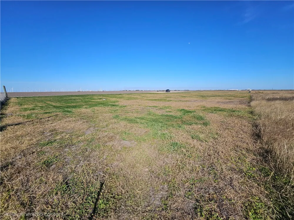 17 CR 2226 CIRCLE Taft, TX 78390