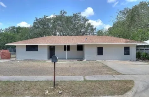4809 River View