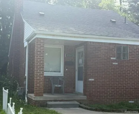 8260 Beaverland