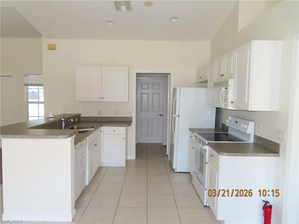 4553 springview Labelle, FL 33935