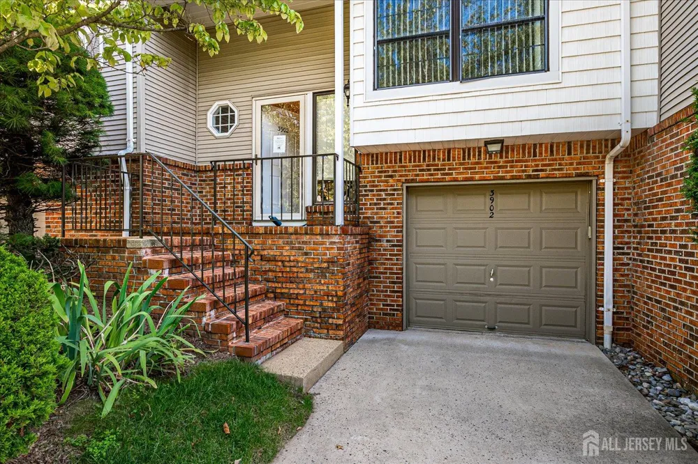 3902 Spring Brook Drive Edison, NJ 08820
