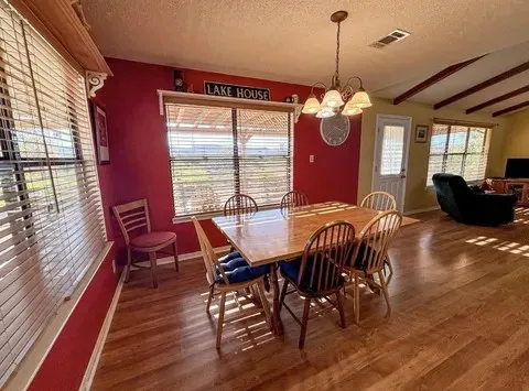 209 Crest Drive Kingsland, TX 78639