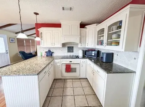 209 Crest Drive Kingsland, TX 78639