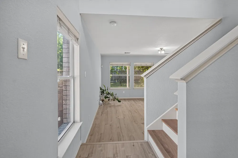 1516 Sleepytime Trail Pflugerville, TX 78660