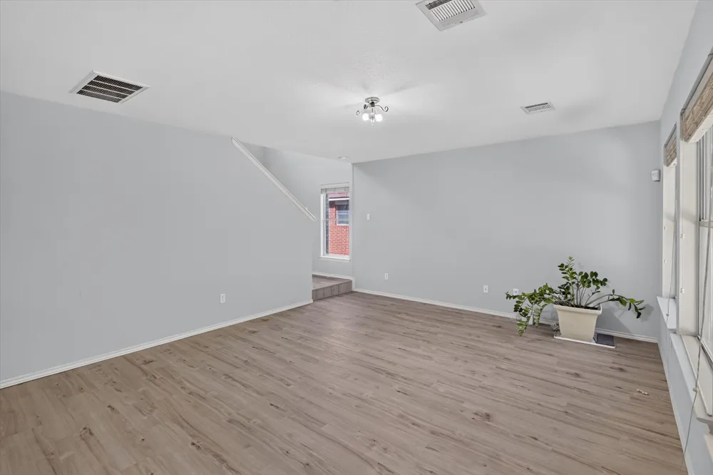 1516 Sleepytime Trail Pflugerville, TX 78660