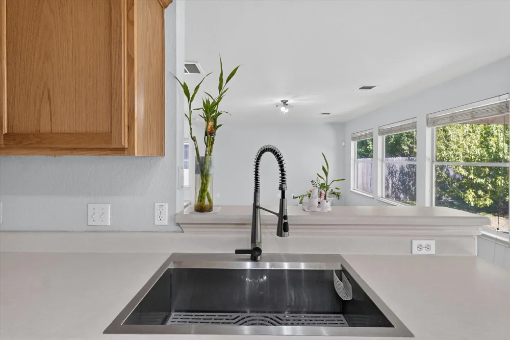 1516 Sleepytime Trail Pflugerville, TX 78660