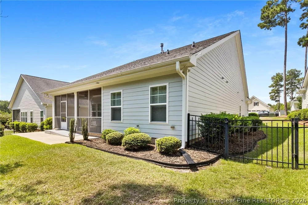 24 Glen Bend Court Spring Lake, NC 28390