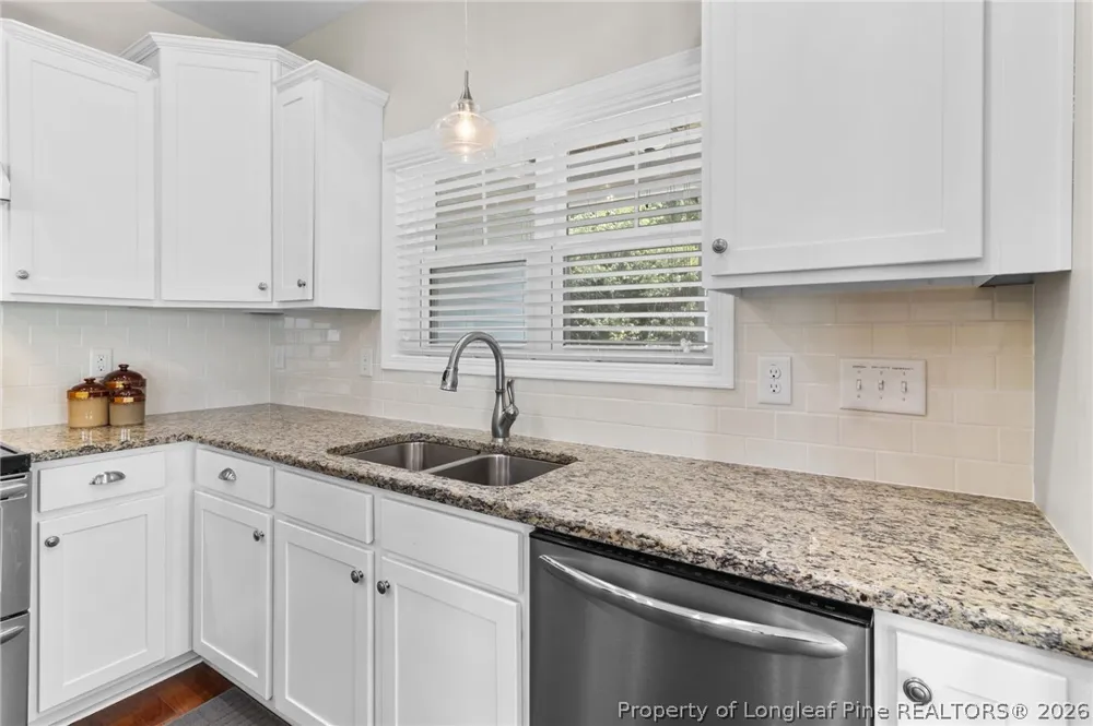 24 Glen Bend Court Spring Lake, NC 28390