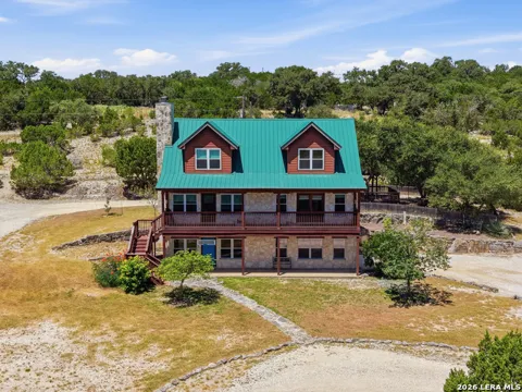 412 Bear Springs Trl
