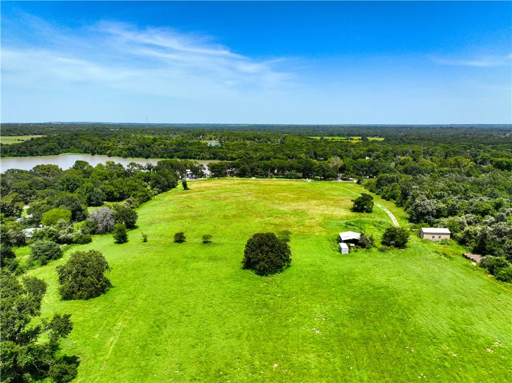 371 Redbud A Mexia, TX 76667