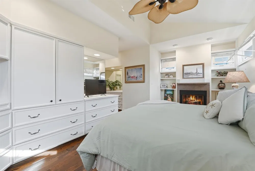 16635 Jamaica Cove Road Jamaica Beach, TX 77554