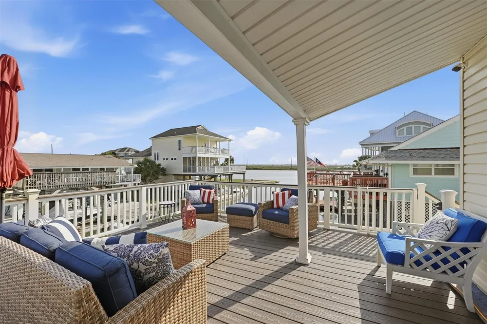 16635 Jamaica Cove Road Jamaica Beach, TX 77554