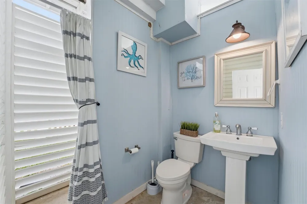 16635 Jamaica Cove Road Jamaica Beach, TX 77554