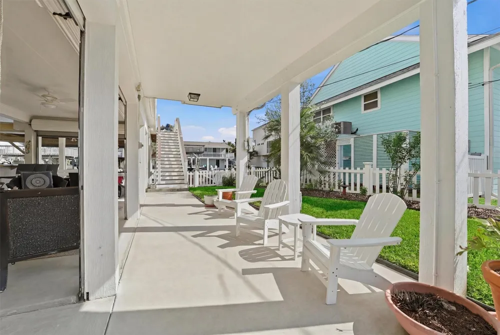 16635 Jamaica Cove Road Jamaica Beach, TX 77554