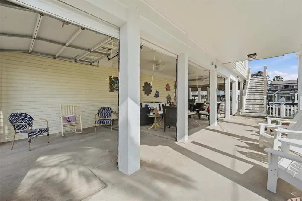 16635 Jamaica Cove Road Jamaica Beach, TX 77554