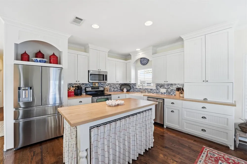 16635 Jamaica Cove Road Jamaica Beach, TX 77554
