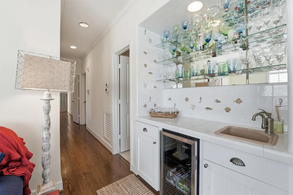 16635 Jamaica Cove Road Jamaica Beach, TX 77554