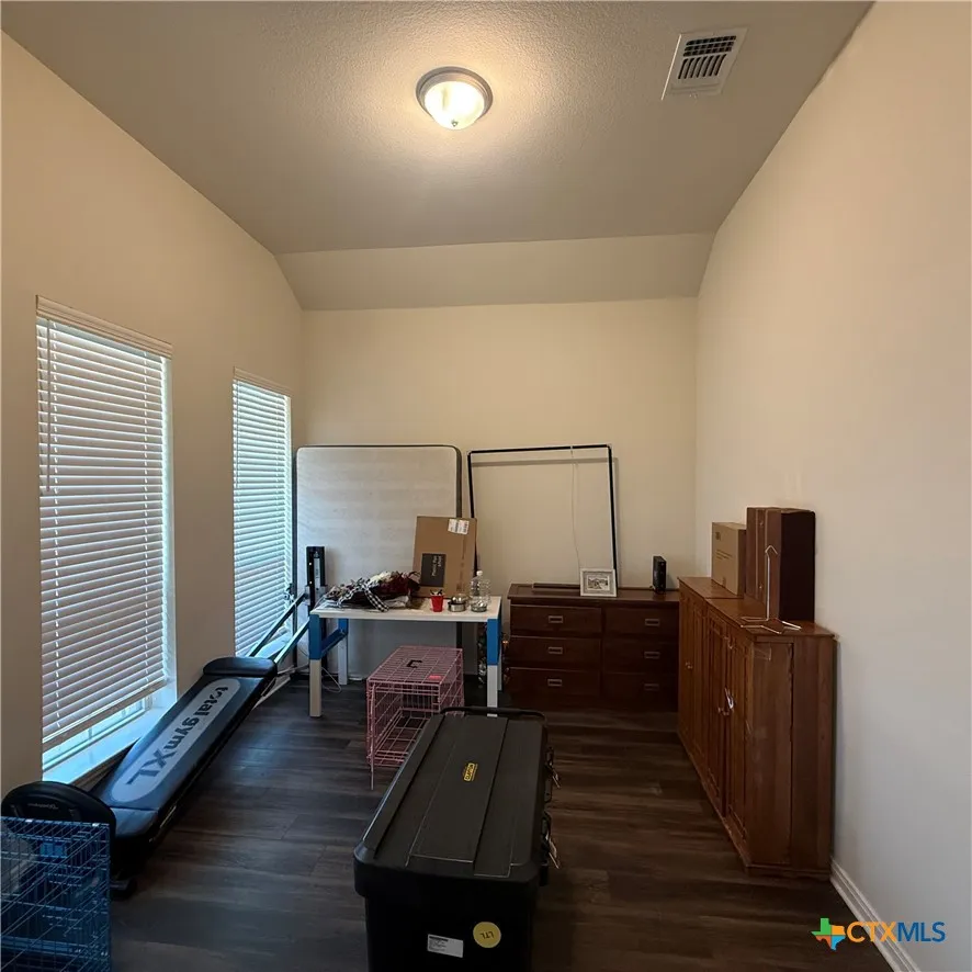 5067 Dickinson Loop Belton, TX 76513