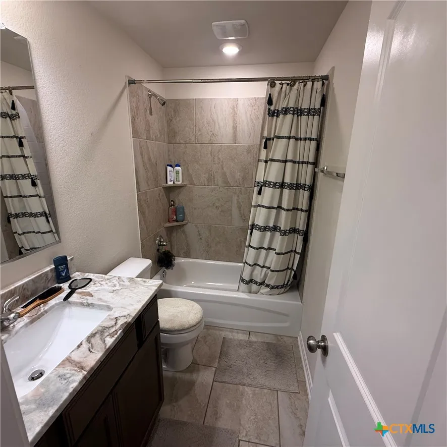 5067 Dickinson Loop Belton, TX 76513