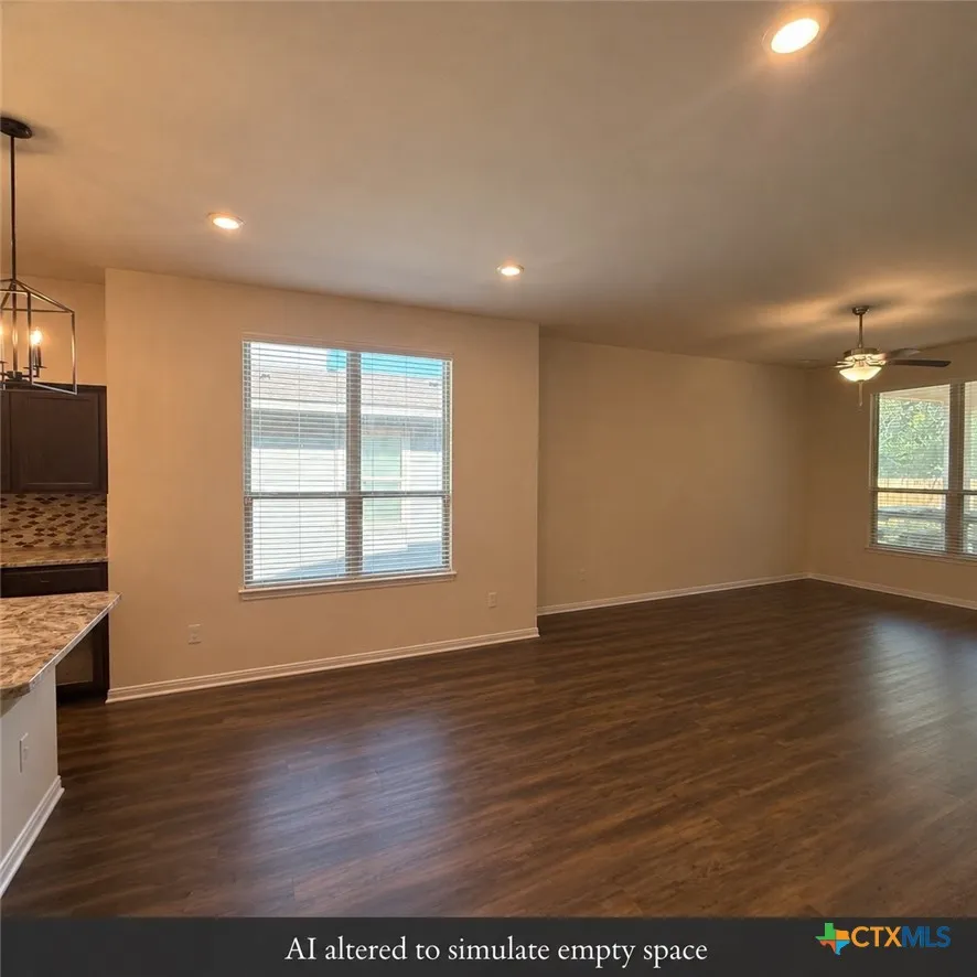 5067 Dickinson Loop Belton, TX 76513