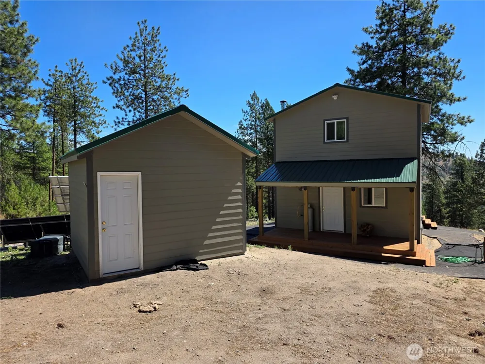 147 W High Country Drive Tonasket, WA 98855