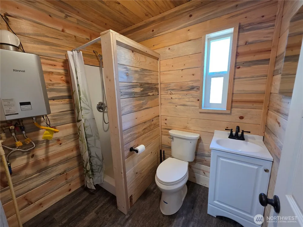 147 W High Country Drive Tonasket, WA 98855