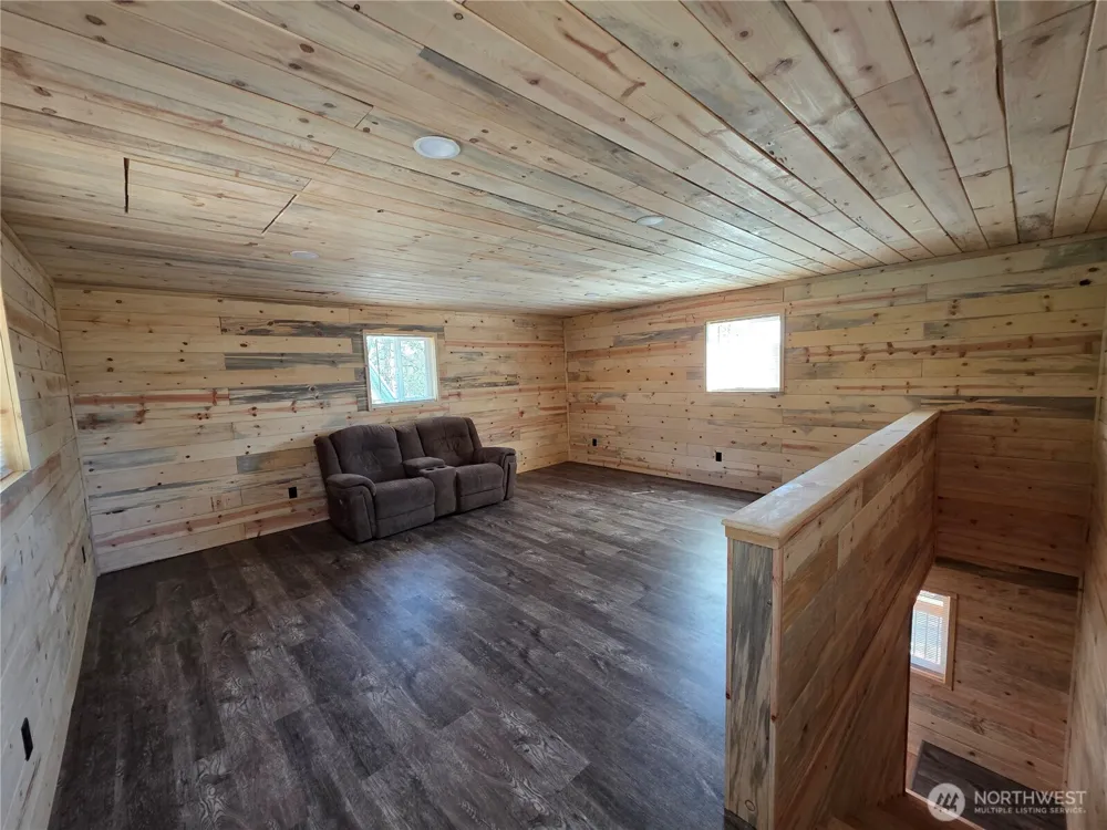 147 W High Country Drive Tonasket, WA 98855