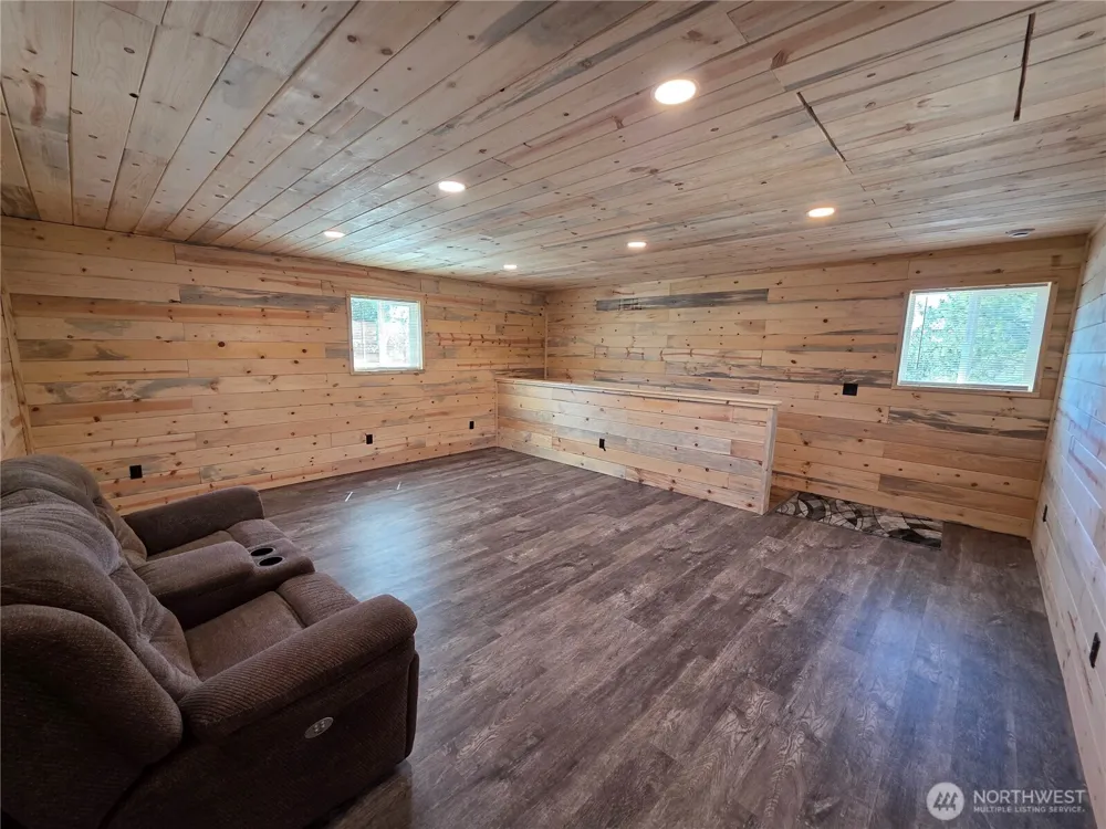 147 W High Country Drive Tonasket, WA 98855