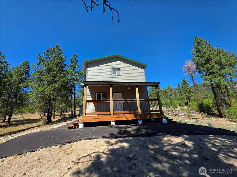 147 W High Country Drive Tonasket, WA 98855