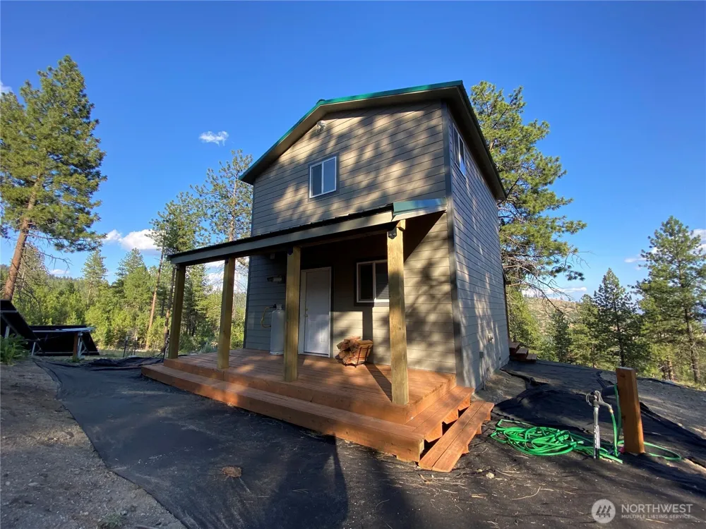 147 W High Country Drive Tonasket, WA 98855