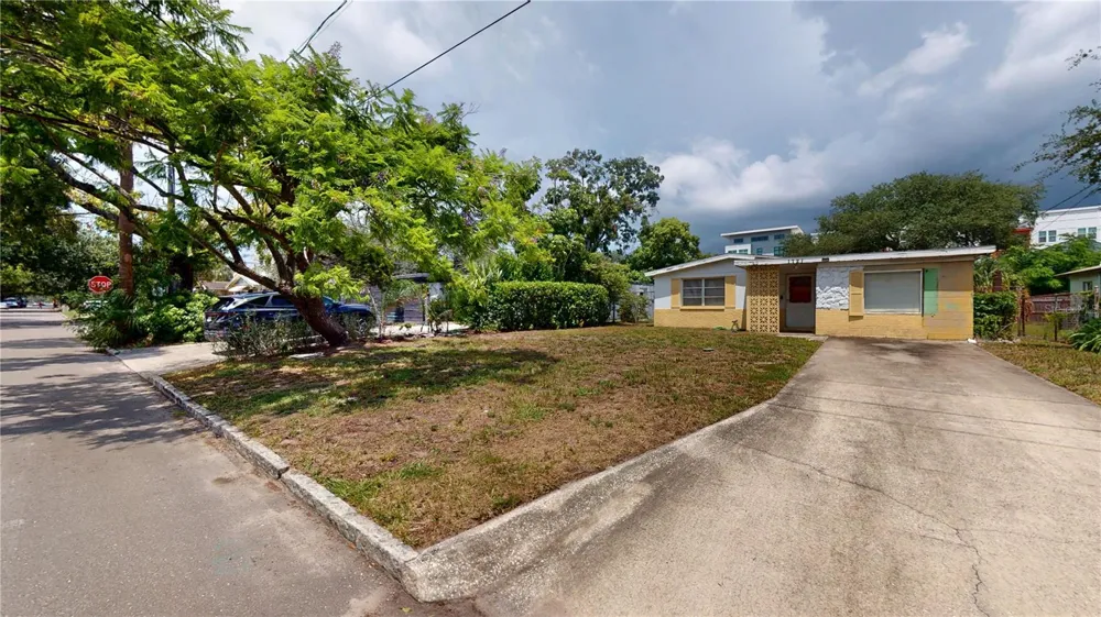 1721 W NORTH B STREET Tampa, FL 33606