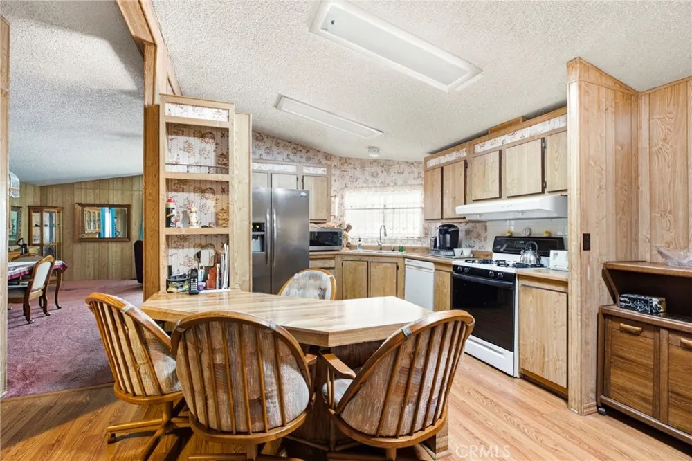 30700 Palmetto Palm Avenue Homeland, CA 92548