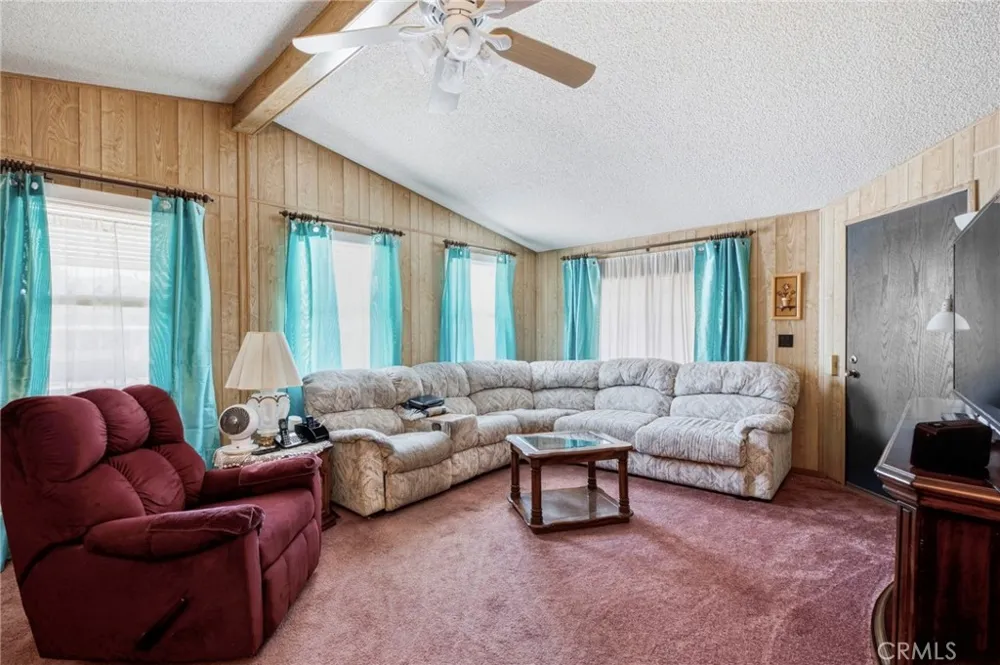 30700 Palmetto Palm Avenue Homeland, CA 92548