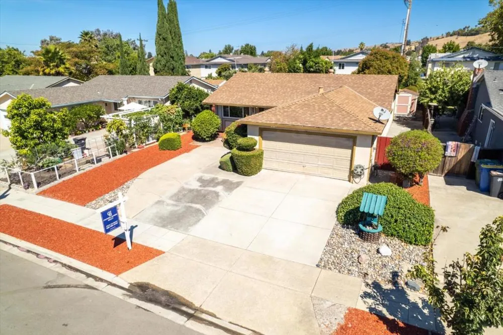 1283 Traughber Street Milpitas, CA 95035