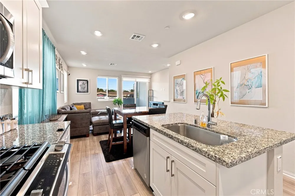 211 Vincent Avenue West Covina, CA 91790
