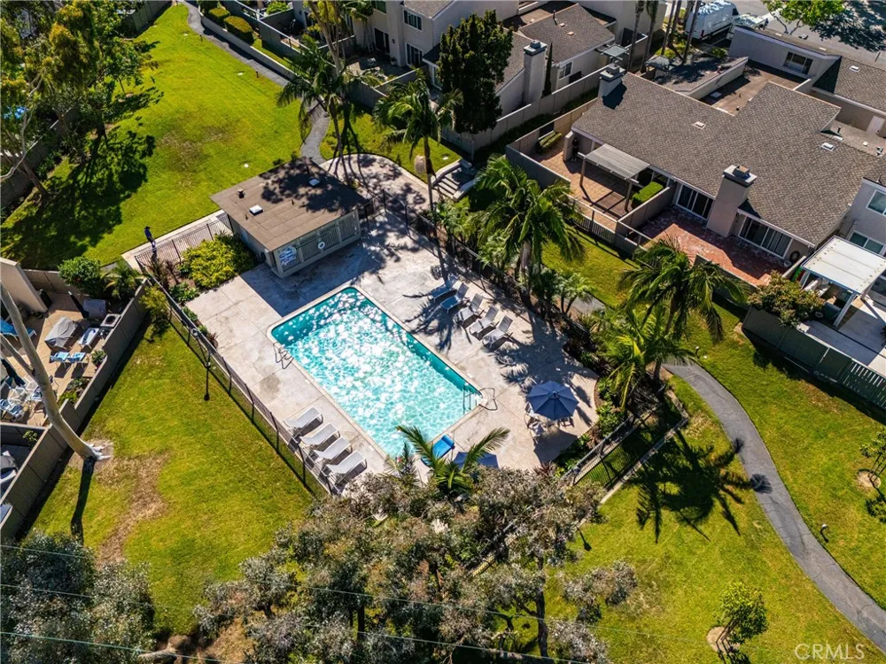 19510 Sandcastle Ln Huntington Beach, CA 92648