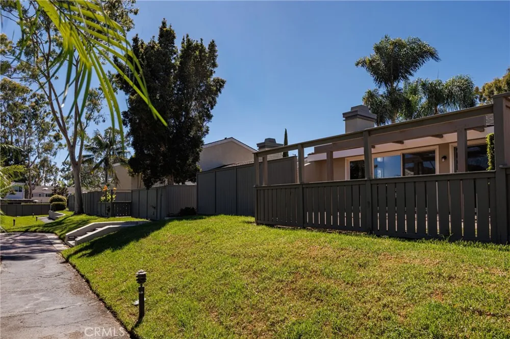 19510 Sandcastle Ln Huntington Beach, CA 92648