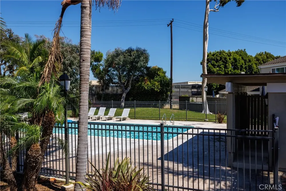 19510 Sandcastle Ln Huntington Beach, CA 92648