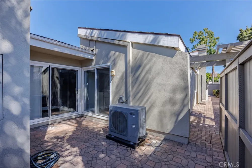 19510 Sandcastle Ln Huntington Beach, CA 92648