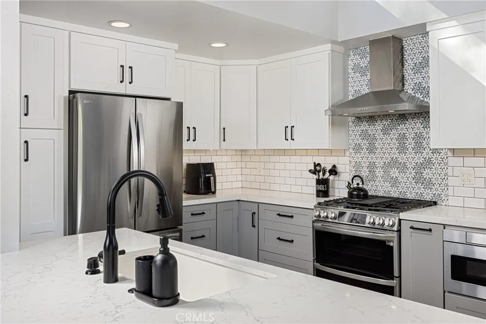 19510 Sandcastle Ln Huntington Beach, CA 92648